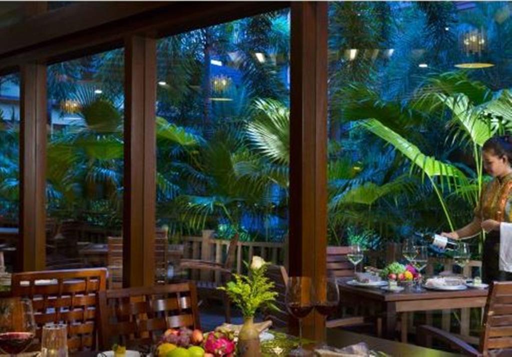 Ramada Plaza Xishuangbanna Hotell Eksteriør bilde